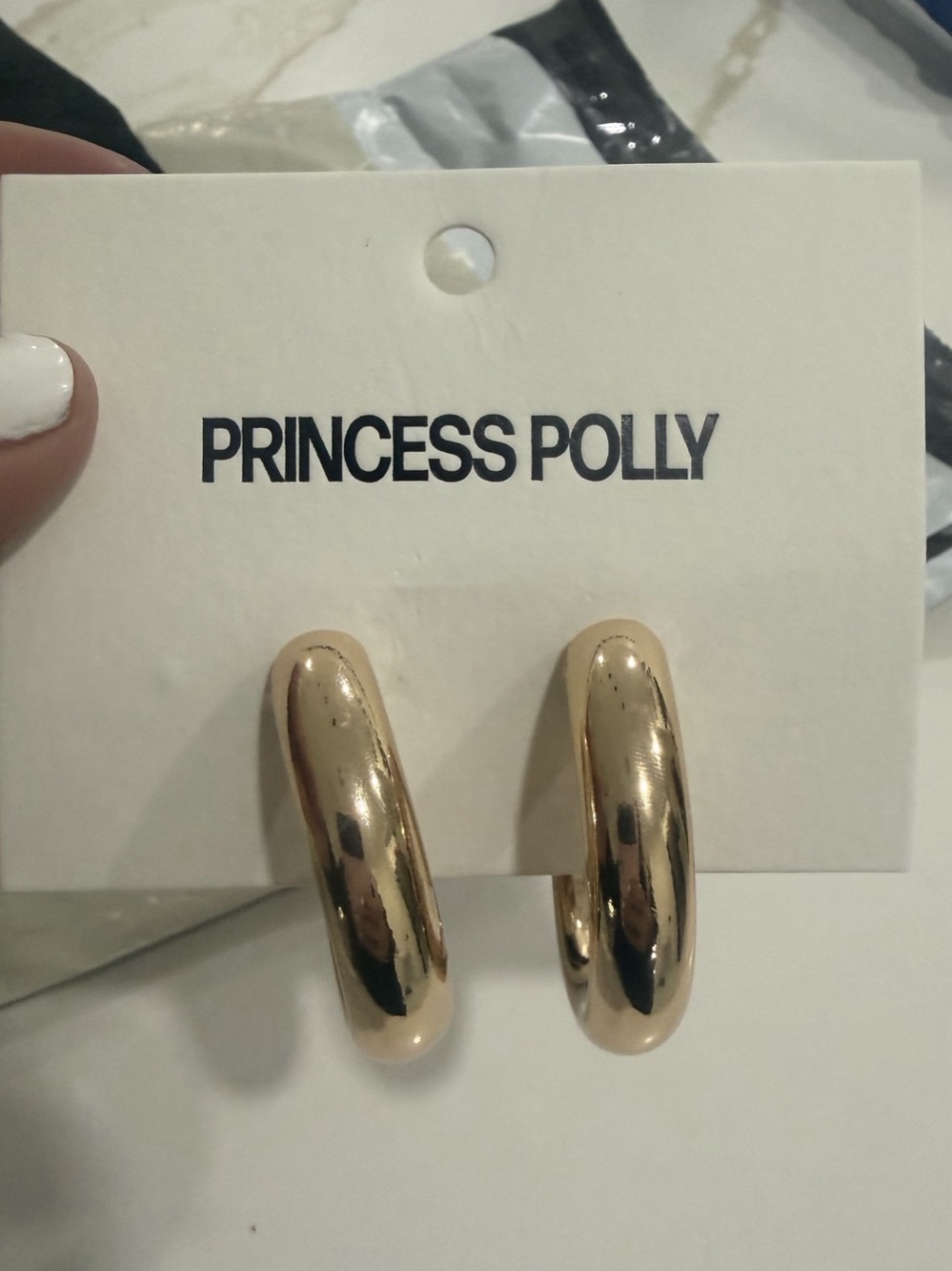 Princess Polly Samwell Chunky Earrings Gold Hoop